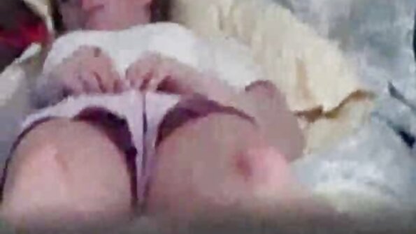 Rijke slet krijgt haar benen siri porno hd wijd gespreid voordat ze wordt afgeroomd