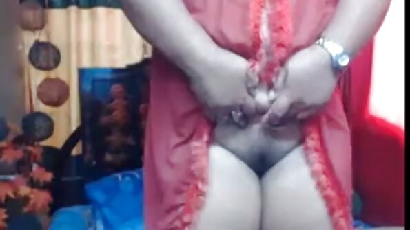 Sexy roodharige meid wordt voor de eerste xxxx video porno keer dubbel gepenetreerd
